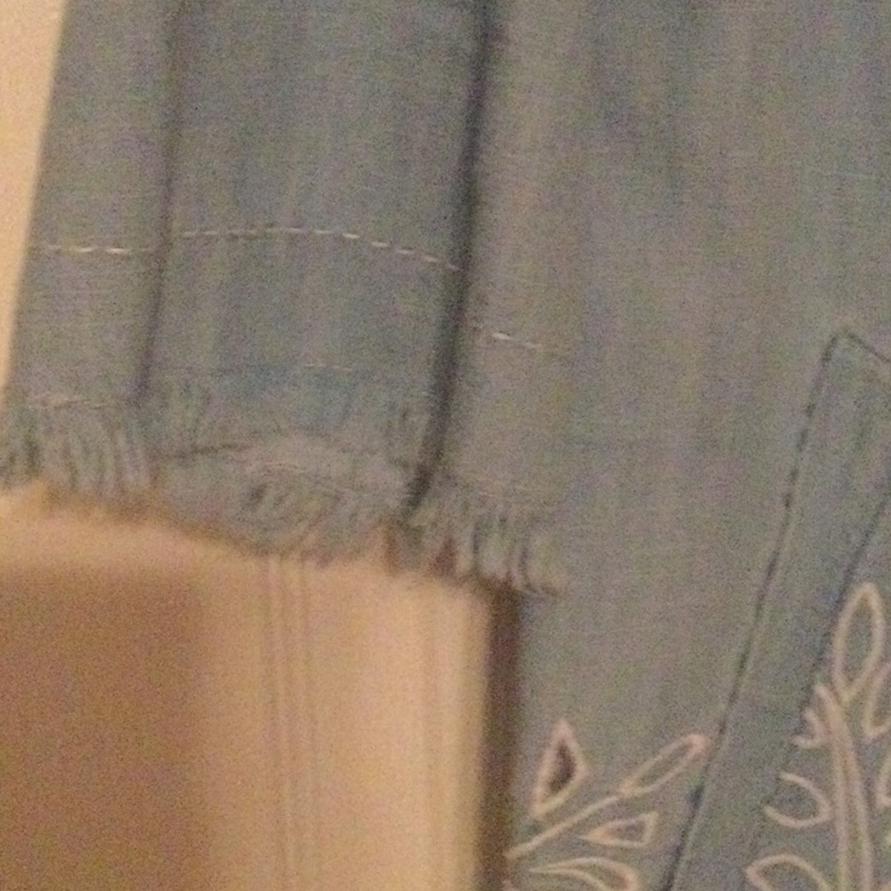 Chambray, 100% cotton duster by Chico’s. Size 2 at Chico’s, which is size 12. - Picture 4 of 11